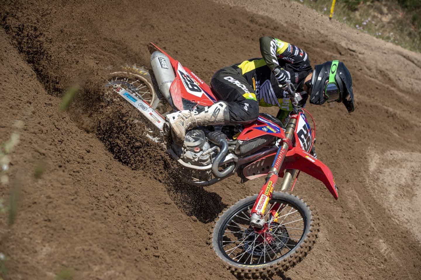 FIM Motocross-Weltmeisterschaft 2022 in Riola Sardo - CROSS Flash - Ergebnisse MXGP Wertungsrennen 2 Henry Jacobi