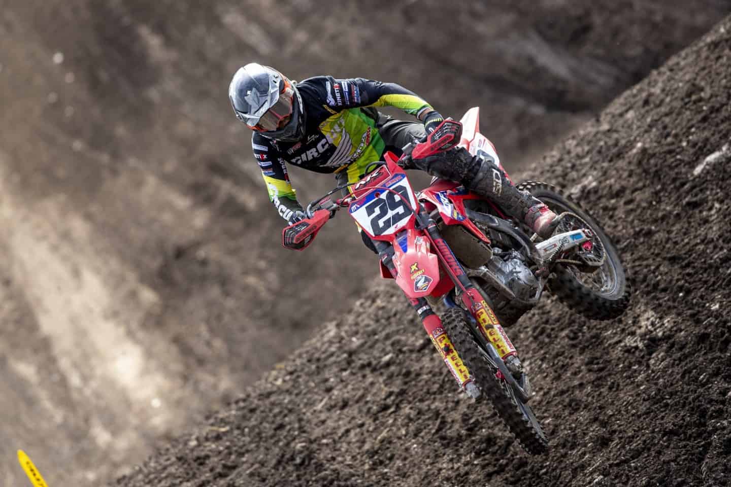 FIM Motocross-Weltmeisterschaft 2022 in Teutschenthal - CROSS Flash - Ergebnisse MXGP Wertungsrennen 2 Henry Jacobi