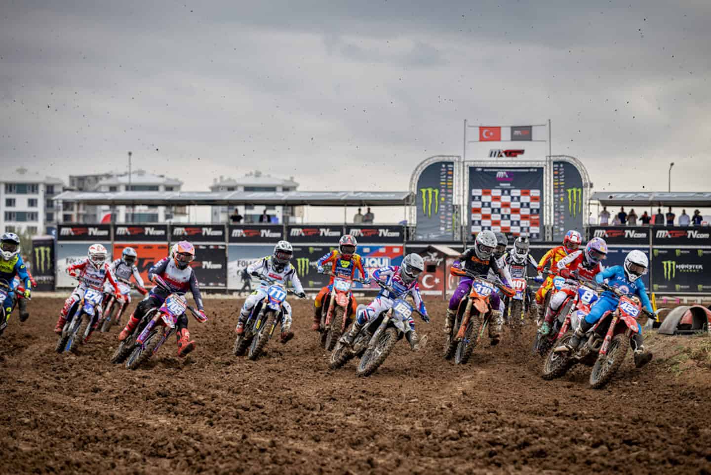 Die WMX beim MXGP of Turkiye kurz & kompakt