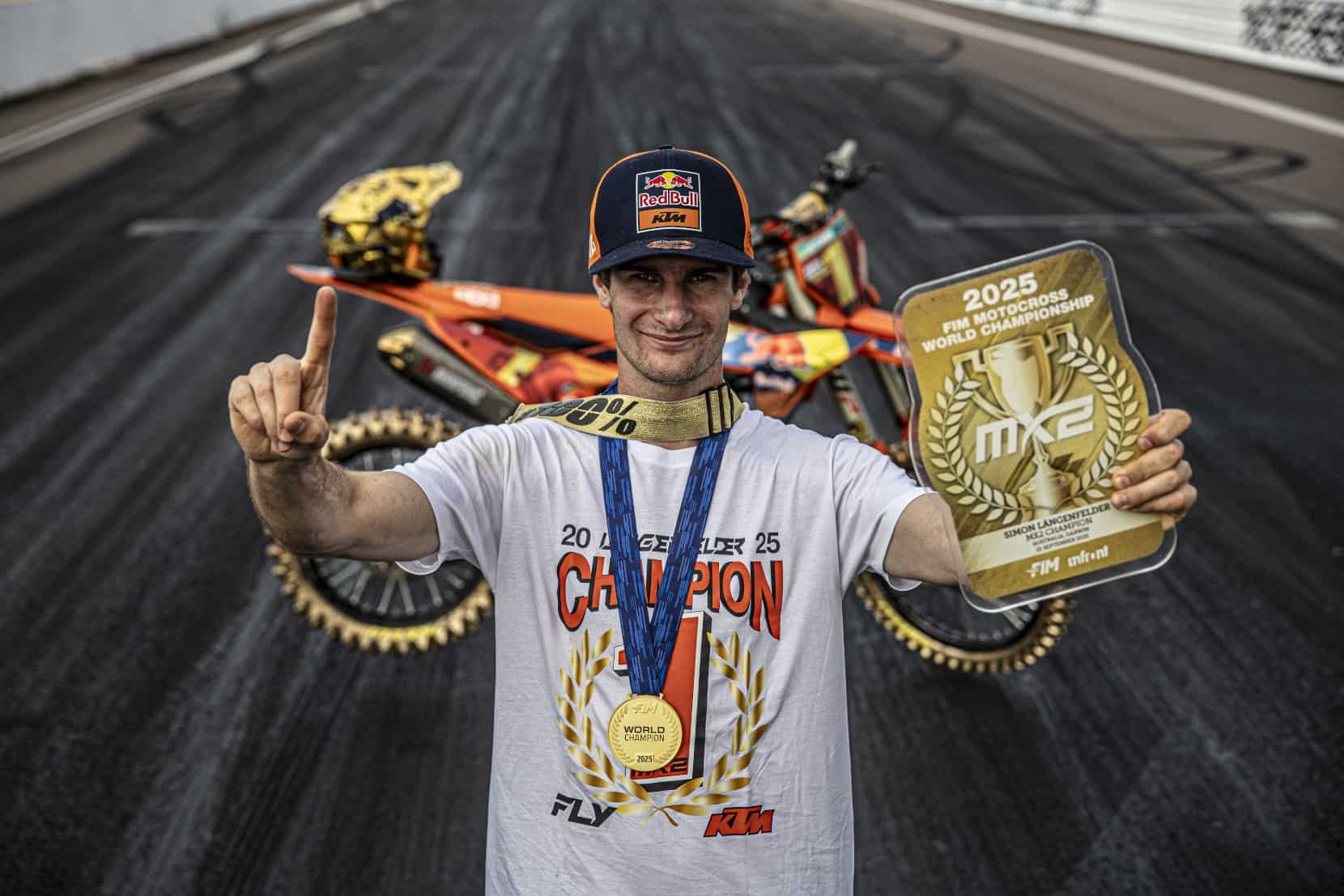 Simon Längenfelder krönt sich beim MXGP of Australia zum MX2-Weltmeister 2025