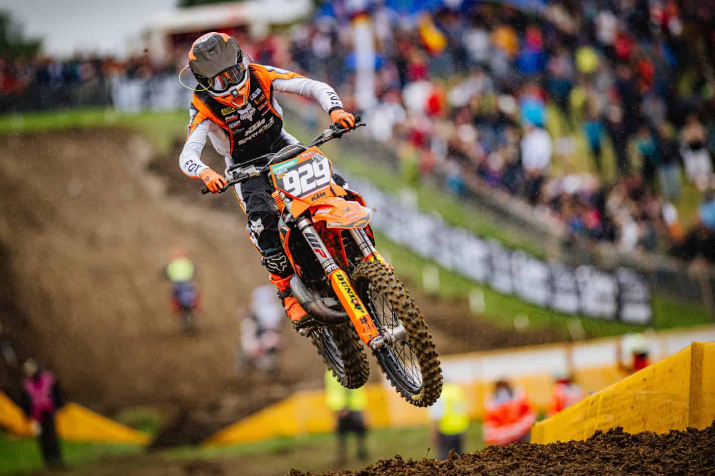 Fahrerlager - Moritz Ernecker