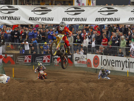 Clement Desalle vs. Antonio Cairoli und Steven Frossard