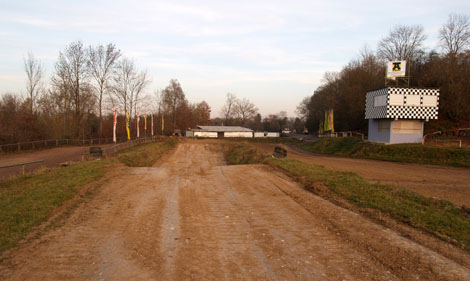 Blick auf die sanierte Rennstrecke "Am Pfauenhof"