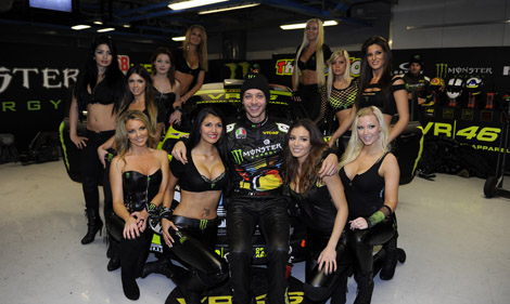 Valentino Rossi mit den Monster Girls 2012