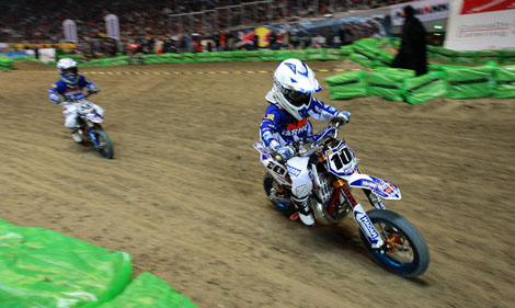 Die MX-Rennzwerge kommen auch beim Dortmunder Supercross 2012 nicht zu kurz.