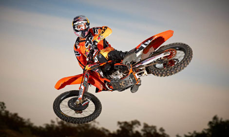 Ein Trainingsunfall während der Weihnachtsfeiertage verhindert, dass Ken Roczen bereits in Anaheim um einen Platz auf dem Podium fahren kann.