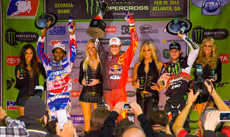 Die Top 3 von Atlanta in der Premiumklasse: James Stewart, Finalsieger Ryan Dungey und Ryan Villopoto.