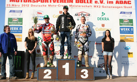 Das Tagespodium der MX2-Konkurrenz mit Ron Noffz, Tagessieger Christian Brockel und Angus Heidecke.
