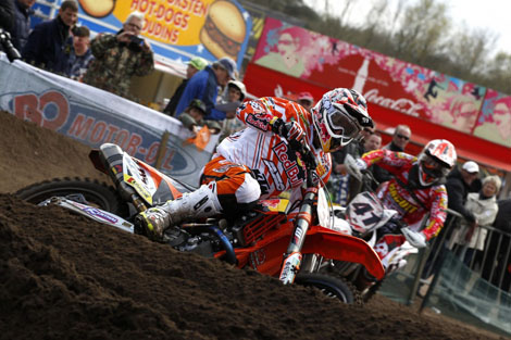Tony Cairoli in Aktion.