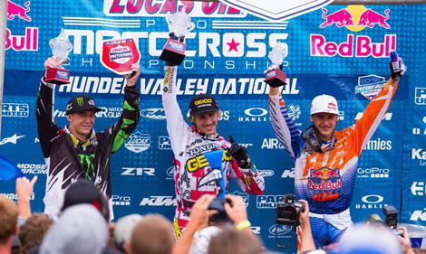 Durften sich am Ende des Tages feiern lassen: Blake Baggett, Tagessieger Justin Barcia und der Deutsche Ken Roczen.