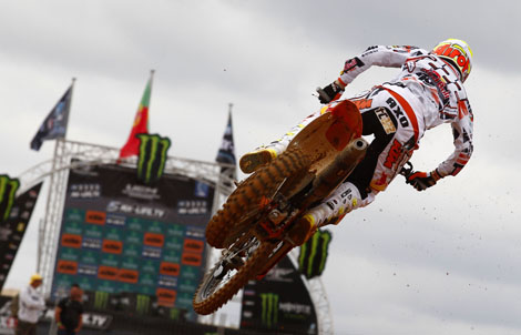 Antonio Cairoli startet morgen als Polesetter in die MX1-Werungsrennen.