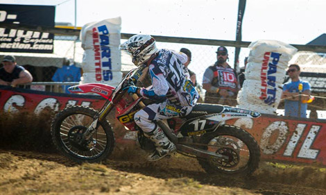 Eli Tomac konnte sich das Sturzpech des Deutschen zu Nutze machen.