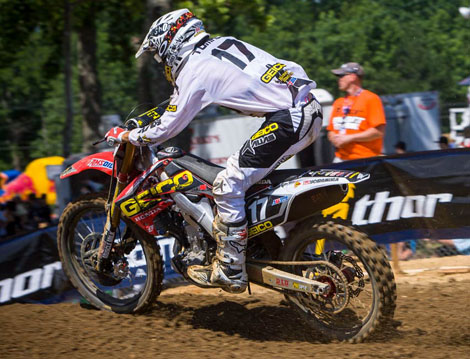 Justin Barcia fuhr im ersten Rennen als Sieger über die Ziellinie.