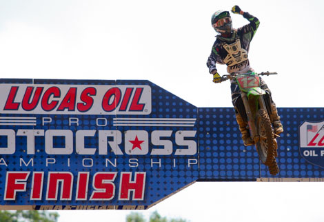 Nachdem er die ersten Runden noch am Ende der Top 8 rumdümpelte gewann Blake Baggett den ersten Wertungslauf souverän.