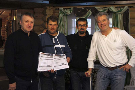 Im Oktober 2011 verkündete Youthstream (im Bild 3.v.l. Youthstream-CEO Daniele Rizzi mit Vertretern der OJSC Investment Trade Bank) die Austragung eines Russland Grand Prix.