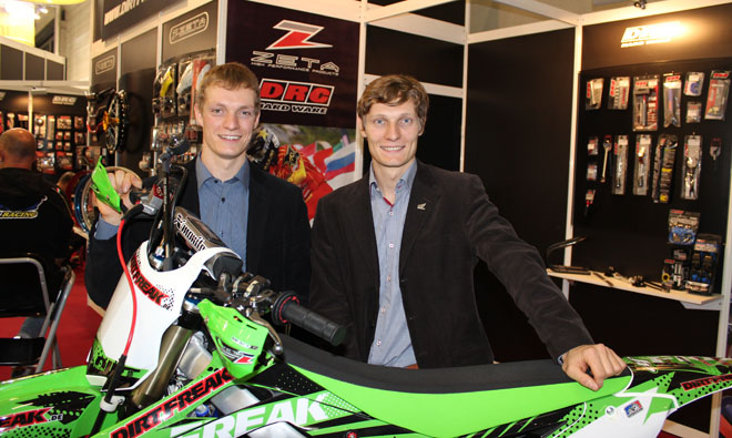 Günter und Andreas Schmidinger gehörten zu den prominenten Besuchern auf dem Stand von Dirtfreak Deutschland.