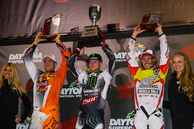 Das 450er Siegerpodium mit Ryan Dungey, Ryan Villopoto und Justin Barcia.