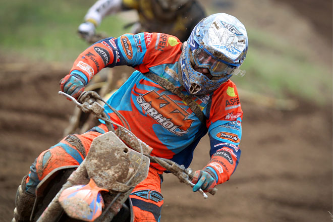 Lars Reuther setzte in Lauf 1 seine Poleposition in einen Holeshot um.