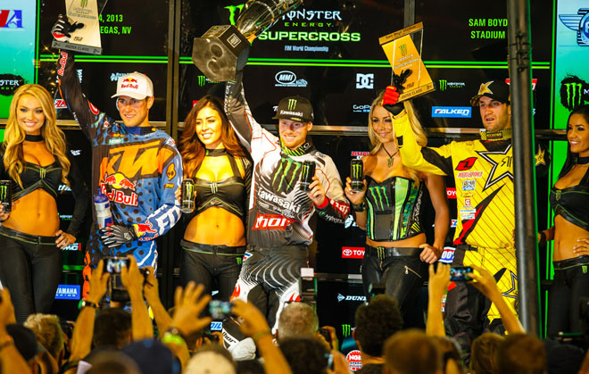Ein altbekanntes Bild zum Abschluss der US SX-Saison: Ryan Dungey, Ryan Villopoto und Davi Millsapas auf dem Podium.