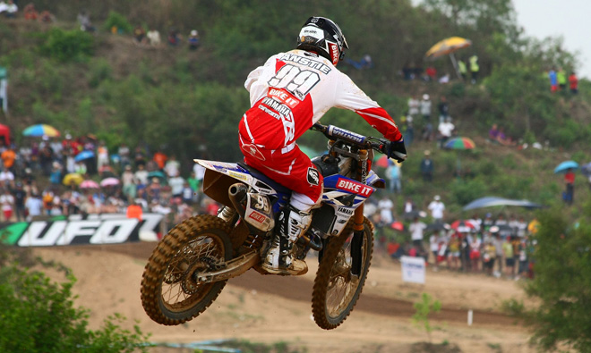 Max Anstie wird in Brasilien die 2014er Yamaha fahren
