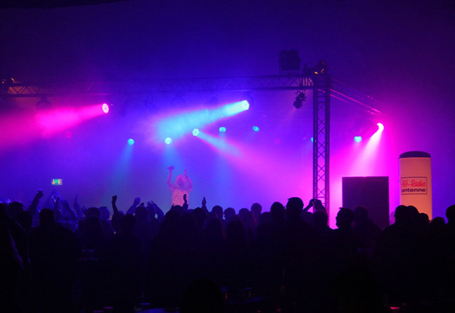 Showprogramm mit Live-Bands