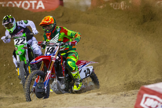 Chad Reed (#22) im Duell mit Cole Seely (#14)