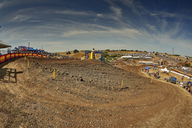 Ein Blick auf die Rennstrecke im Prairie City OHV Park.