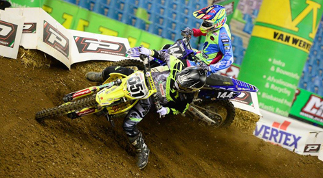 Zähne zusammenbeißen und kämpfen kann Kade