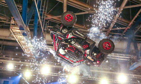 Backflips gehen auch mit einem Buggy