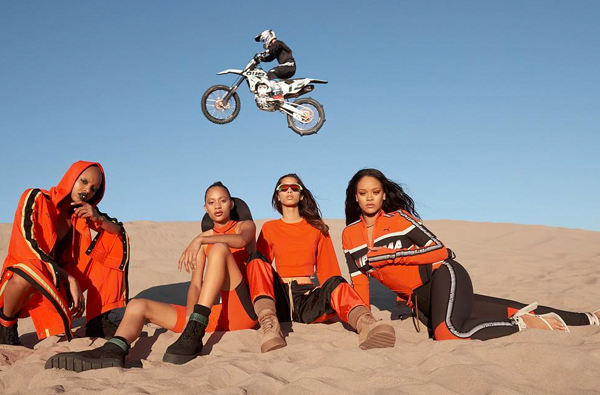 Desert-Freeride mit Rihanna und Gang - Why not?