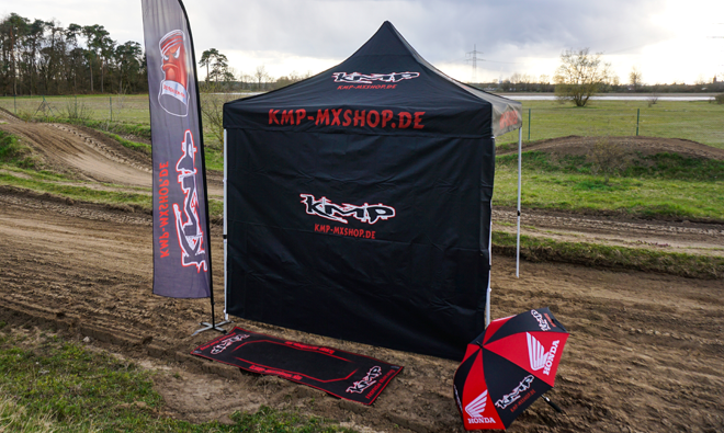 KMP-Racing-Zelt fürs Paddock