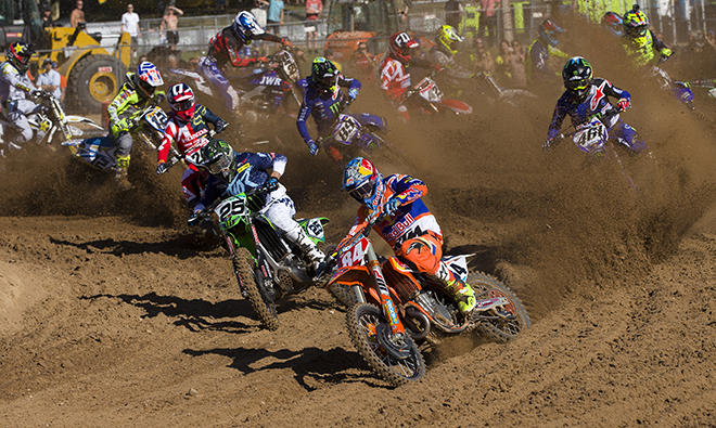 In der MXGP stürmte Jeffrey Herlings mit einem Holeshot an die Spitze des Fahrerfelds.