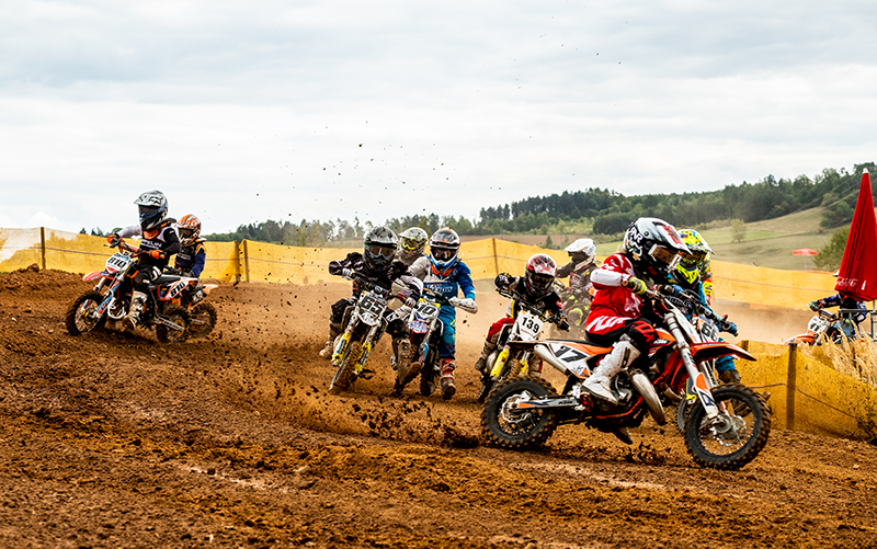 Holeshot für Bosse Martensson im zweiten Rennen.