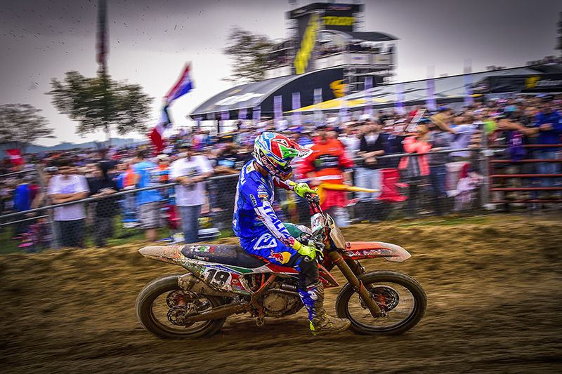 Start-Ziel-Sieg für Antonio Cairoli in der MXGP.