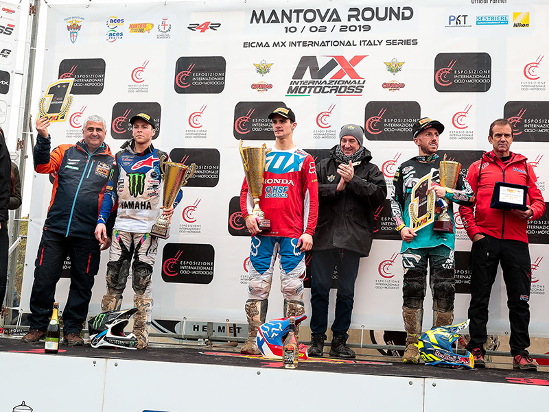 Das MX1-Siegerpodium mit Romain Febvre, Tim Gajser und Antonio Cairoli (v.l.)
