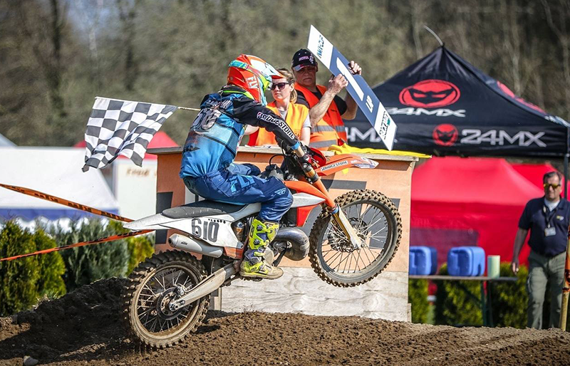 Mads Sjoholm wird Zweiter in der MX1