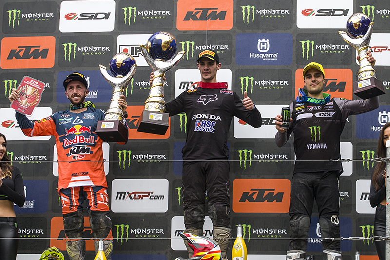 Das MXGP-Tagespodium mit Antonio Cairoli, Tim Gajser und Gautier Paulin (v.l.)