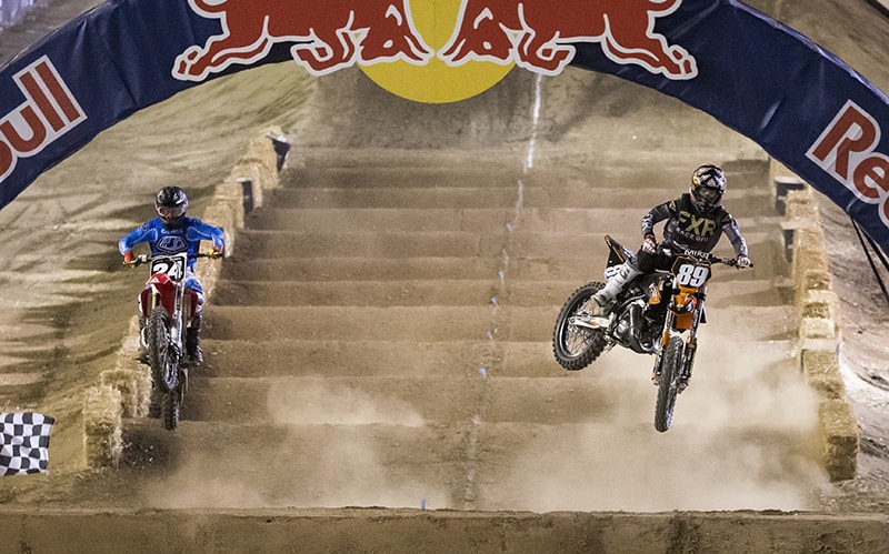 Das finale Duell in der 125ccm-Klasse bestritten Michael Leib (#24) und Joey Crown (#89)